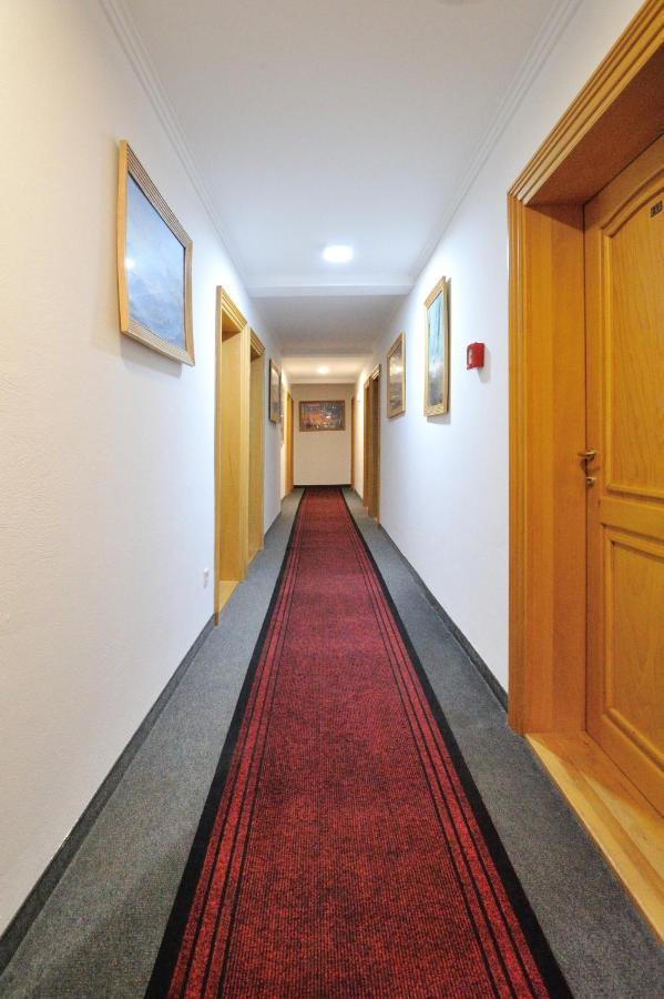 Hotel Lav Neum Bagian luar foto