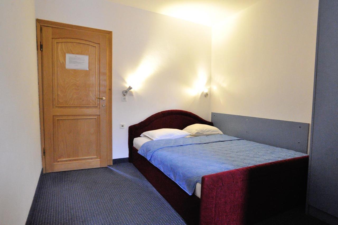 Hotel Lav Neum Bagian luar foto