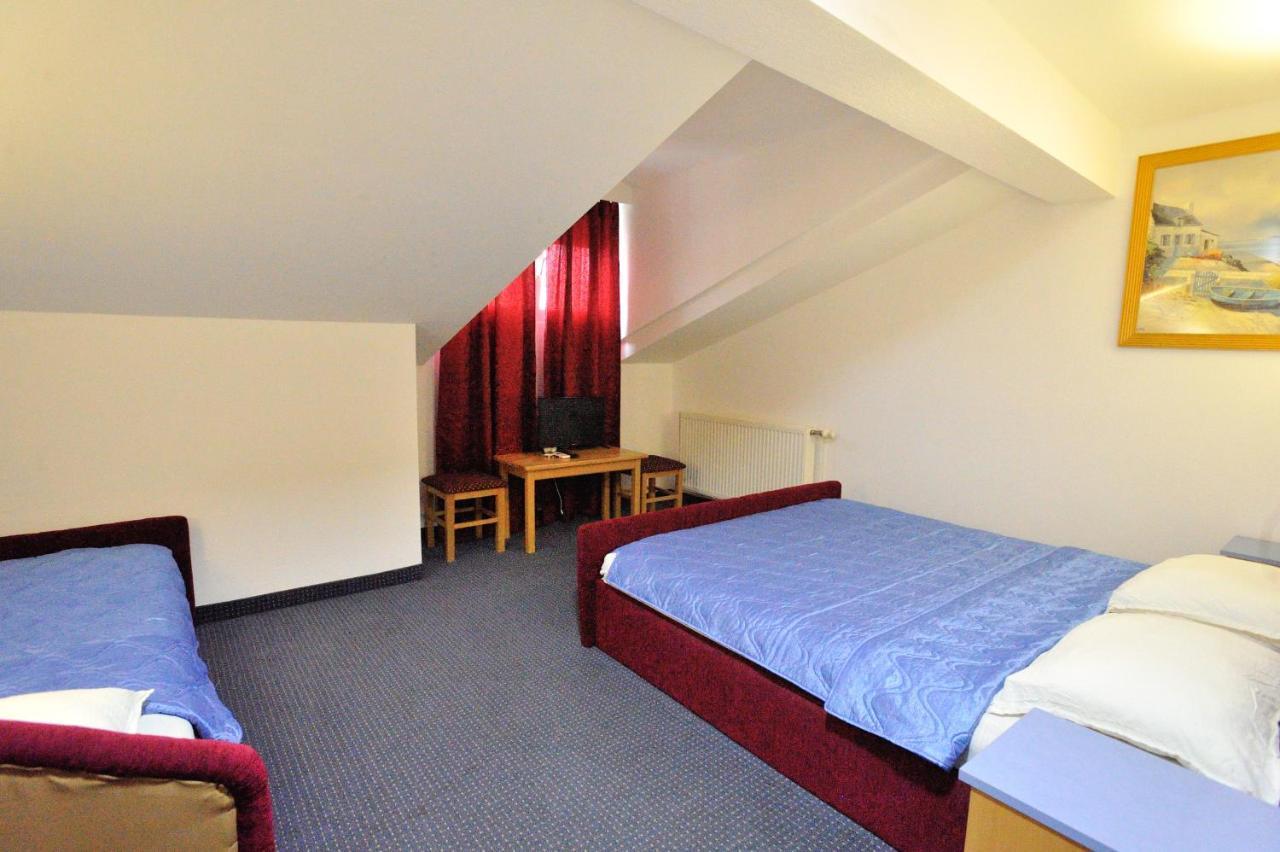 Hotel Lav Neum Bagian luar foto