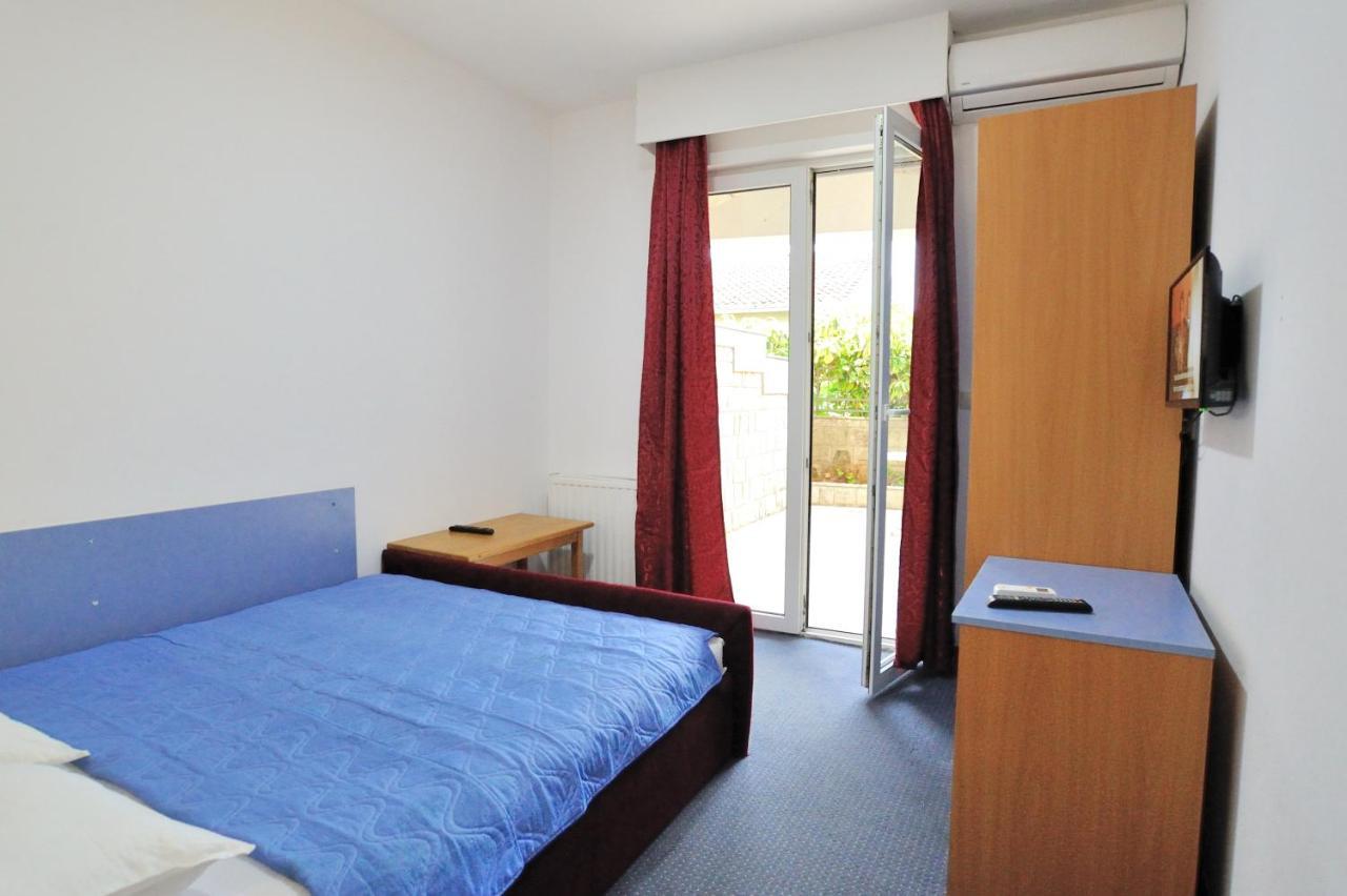 Hotel Lav Neum Bagian luar foto