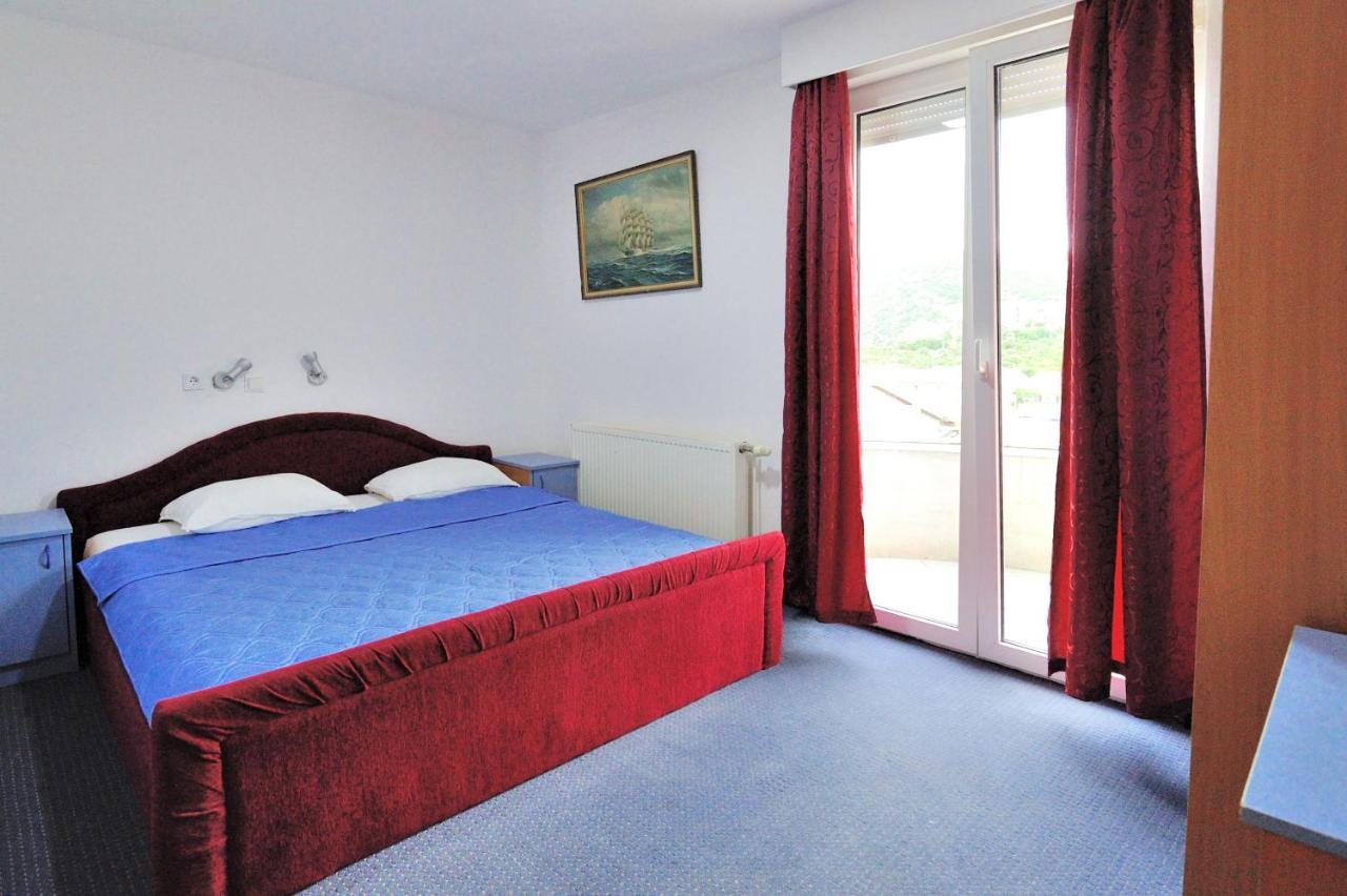 Hotel Lav Neum Bagian luar foto