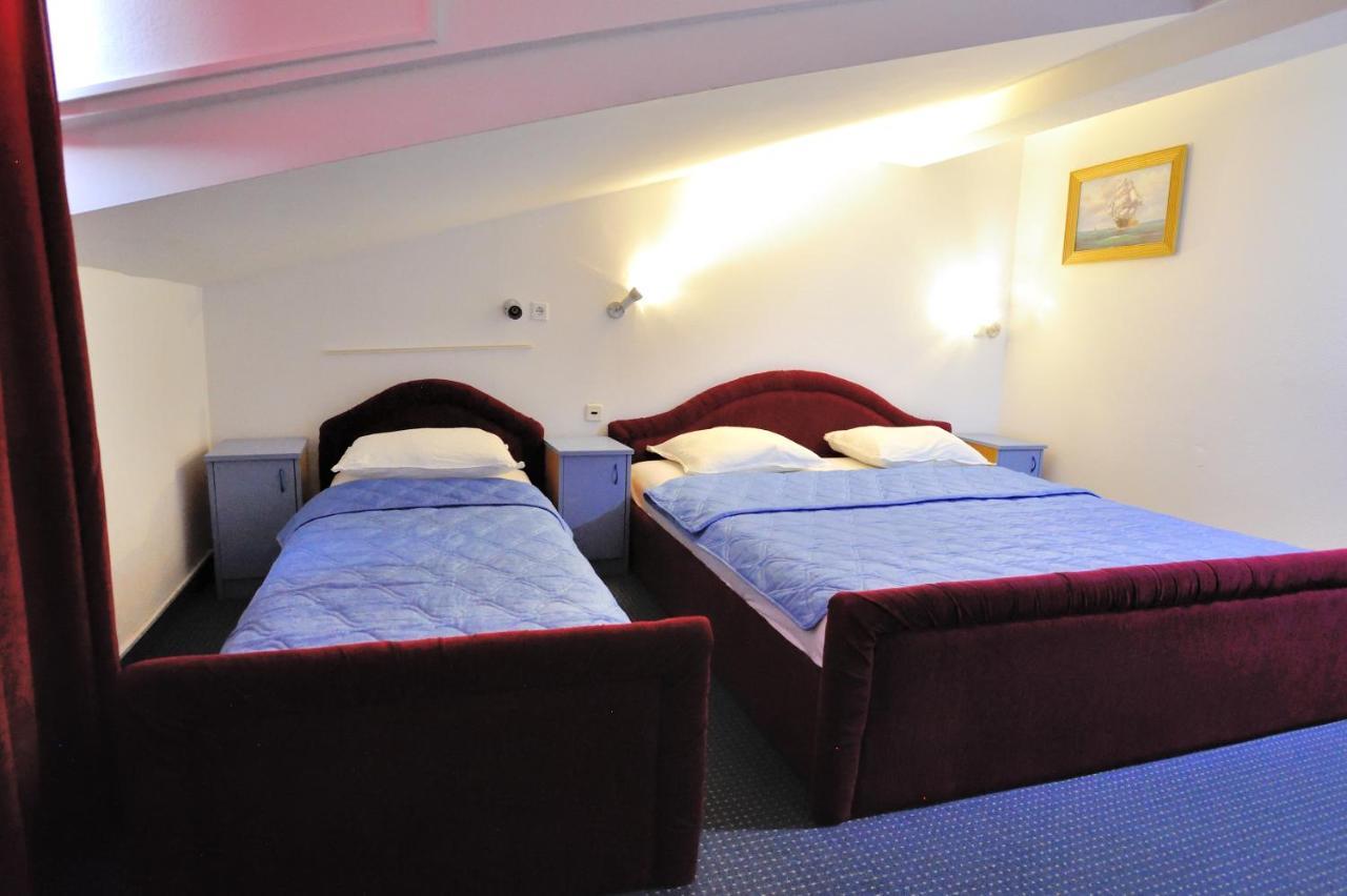 Hotel Lav Neum Bagian luar foto