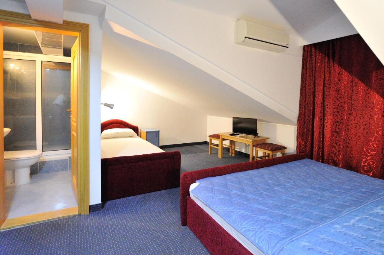 Hotel Lav Neum Bagian luar foto