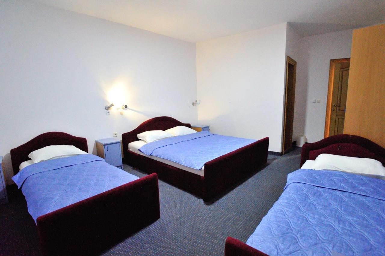 Hotel Lav Neum Bagian luar foto