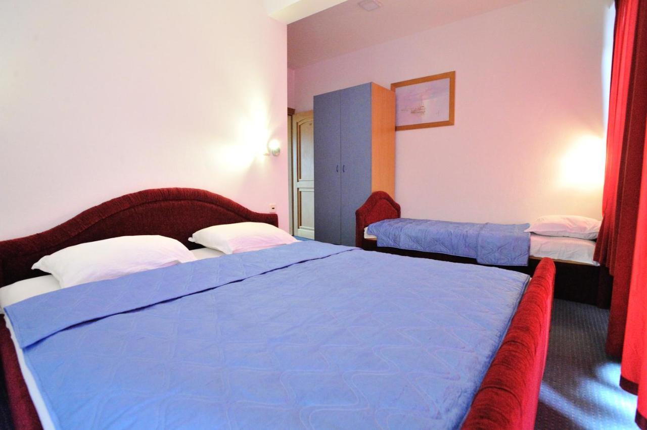 Hotel Lav Neum Bagian luar foto